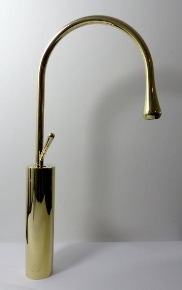 Hohe Design Armatur für große Aufsatz Waschbecken gold 